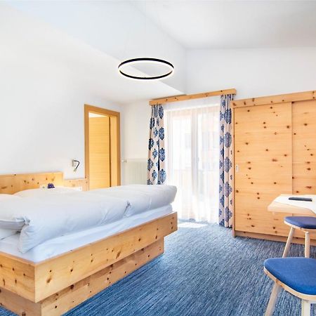 Koecks Bed & Breakfast Galtur Bagian luar foto