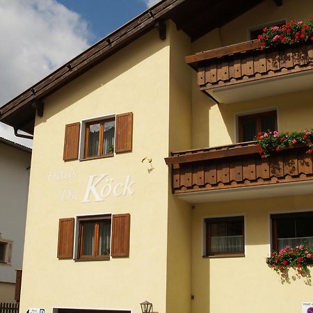 Koecks Bed & Breakfast Galtur Bagian luar foto